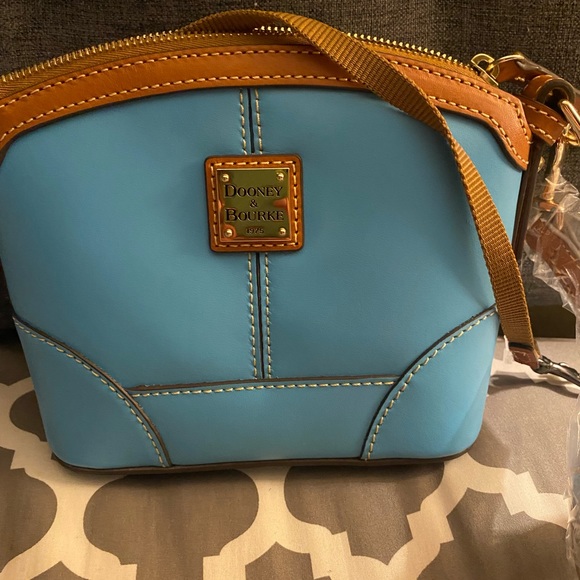 Dooney & Bourke Saffiano Mini domed Crossbody NEW!! - Picture 2 of 11